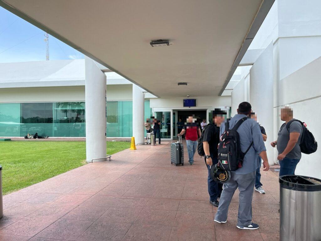 타바스코 비야에르모사 공항 주차장 방향