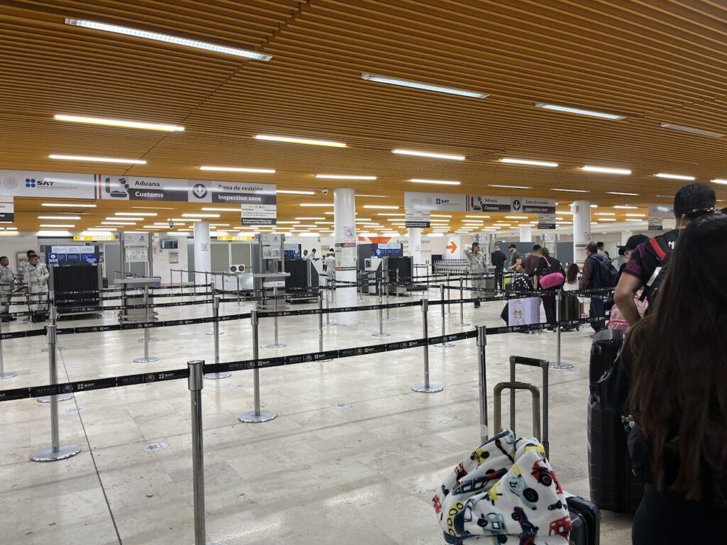 멕시코 공항 세관