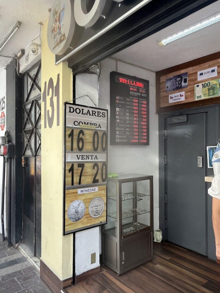 멕시코에서 페소로 환전하는 3가지 방법(공항, 센트로, ATM) 관련 사진 및 안내