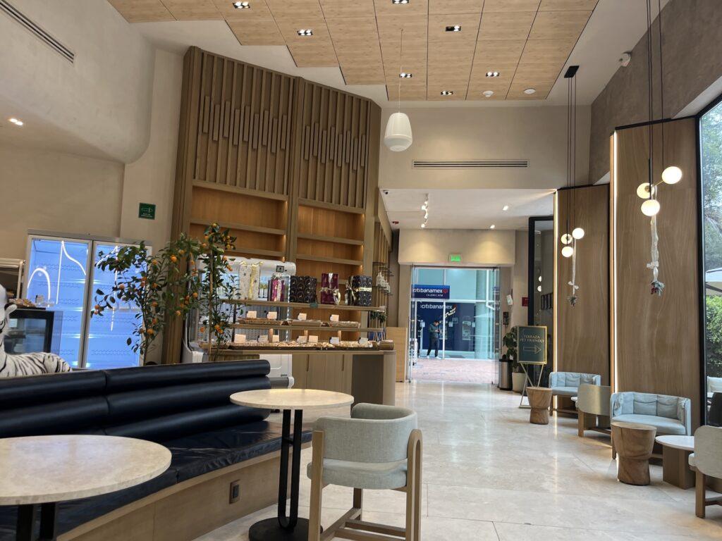 폴랑코 한국 커피숍 Monarch Haus