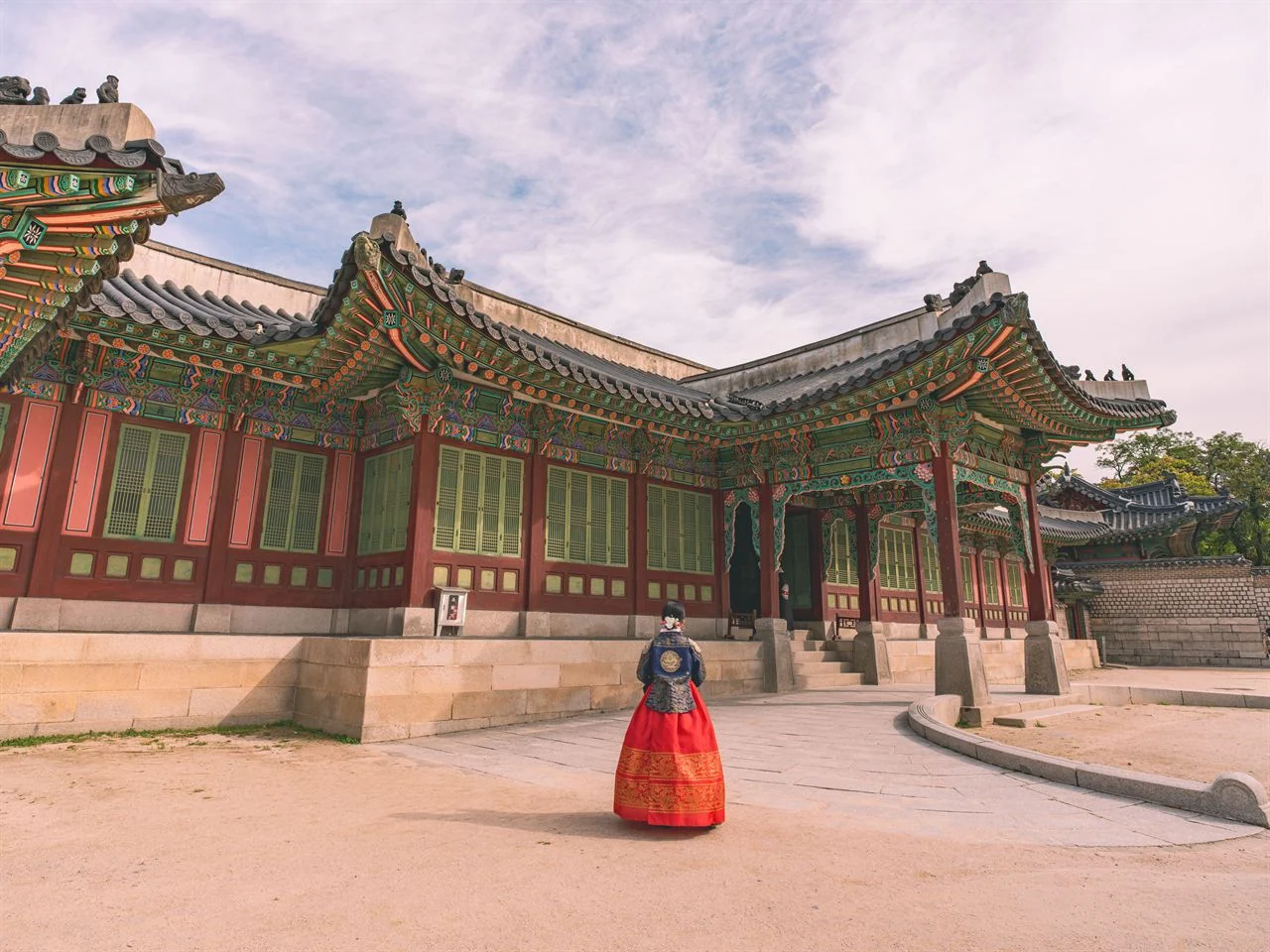 600년 조선 왕실의 비밀 정원, 창덕궁 후원 산책과 서촌 골목 미식 기행